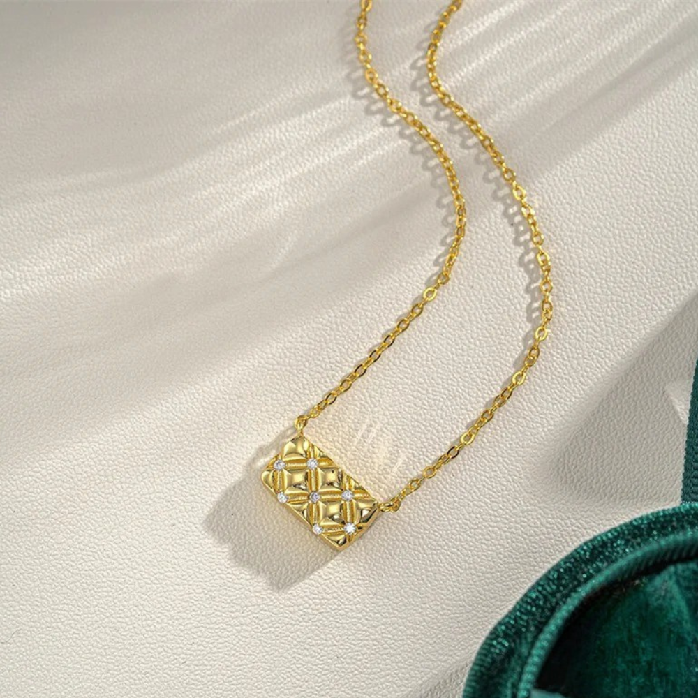 Noreya Necklace – 18K Gold