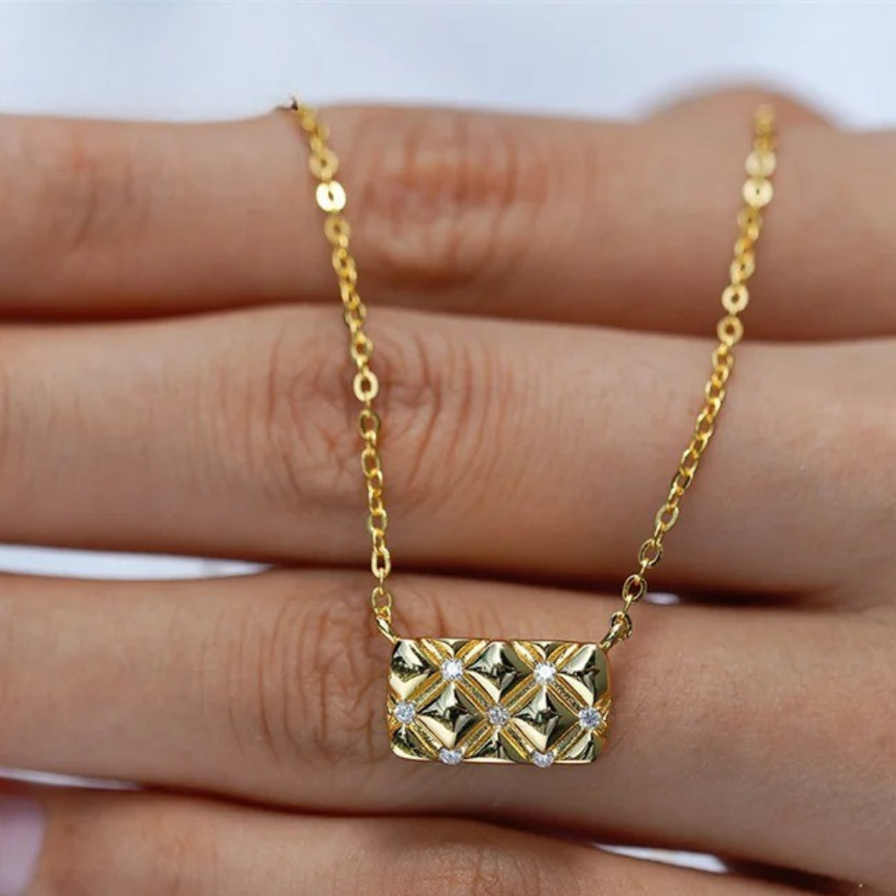 Noreya Necklace – 18K Gold